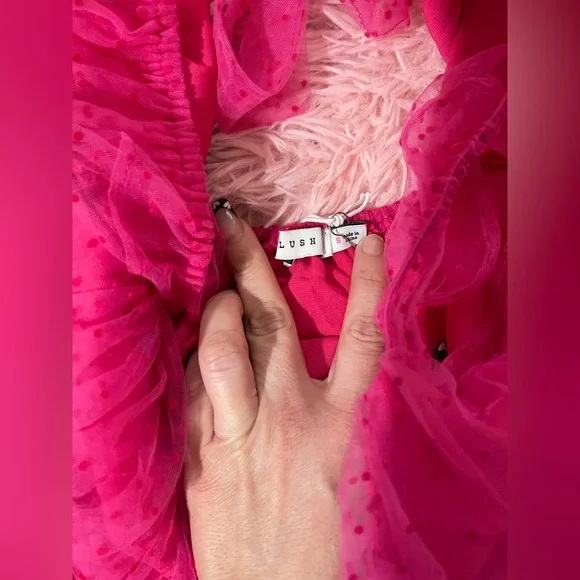 Lush NWT Hot Pink Swiss Dot Tulle Tiered Mini Dress Ruffle Tie Straps Size S - Picture 3 of 5